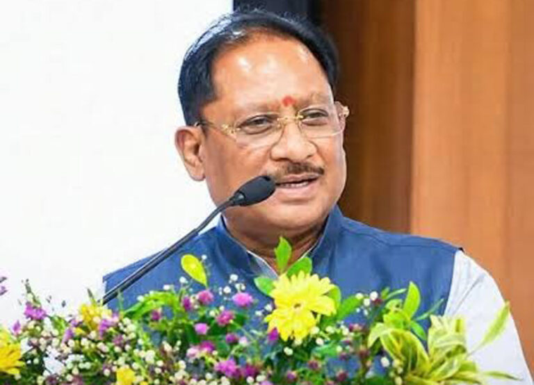 मुख्यमंत्री साय के नेतृत्व में डिजिटल प्रशासन की मजबूत पहल 38 विभागों की 939 सेवाएं एक मंच पर
